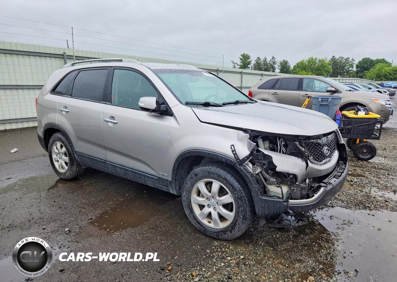 2012 Kia Sorento Lx VIN:5XYKTCA60CG288248 - 4