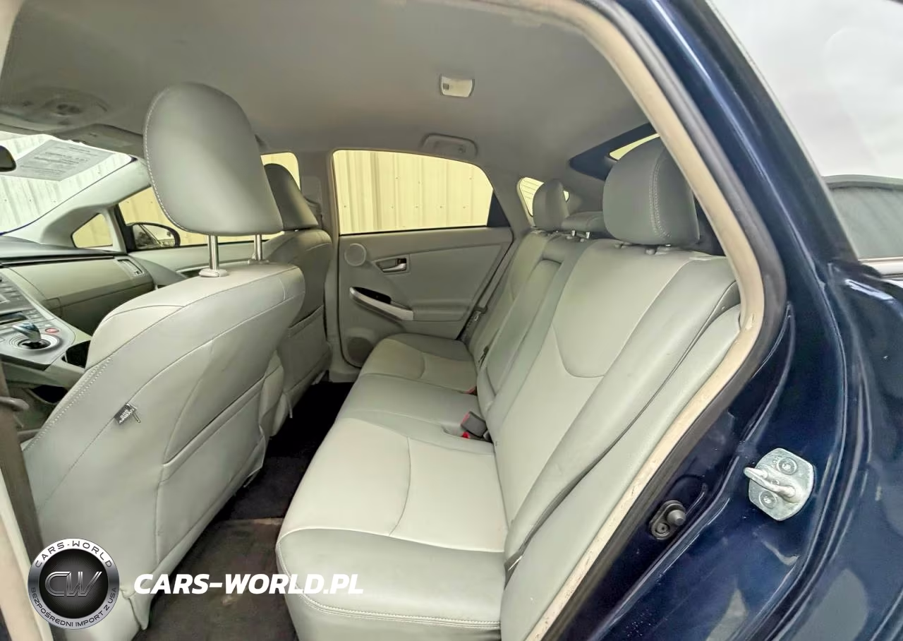 2015 Toyota Prius One VIN:JTDKN3DU8F0427525 - 6