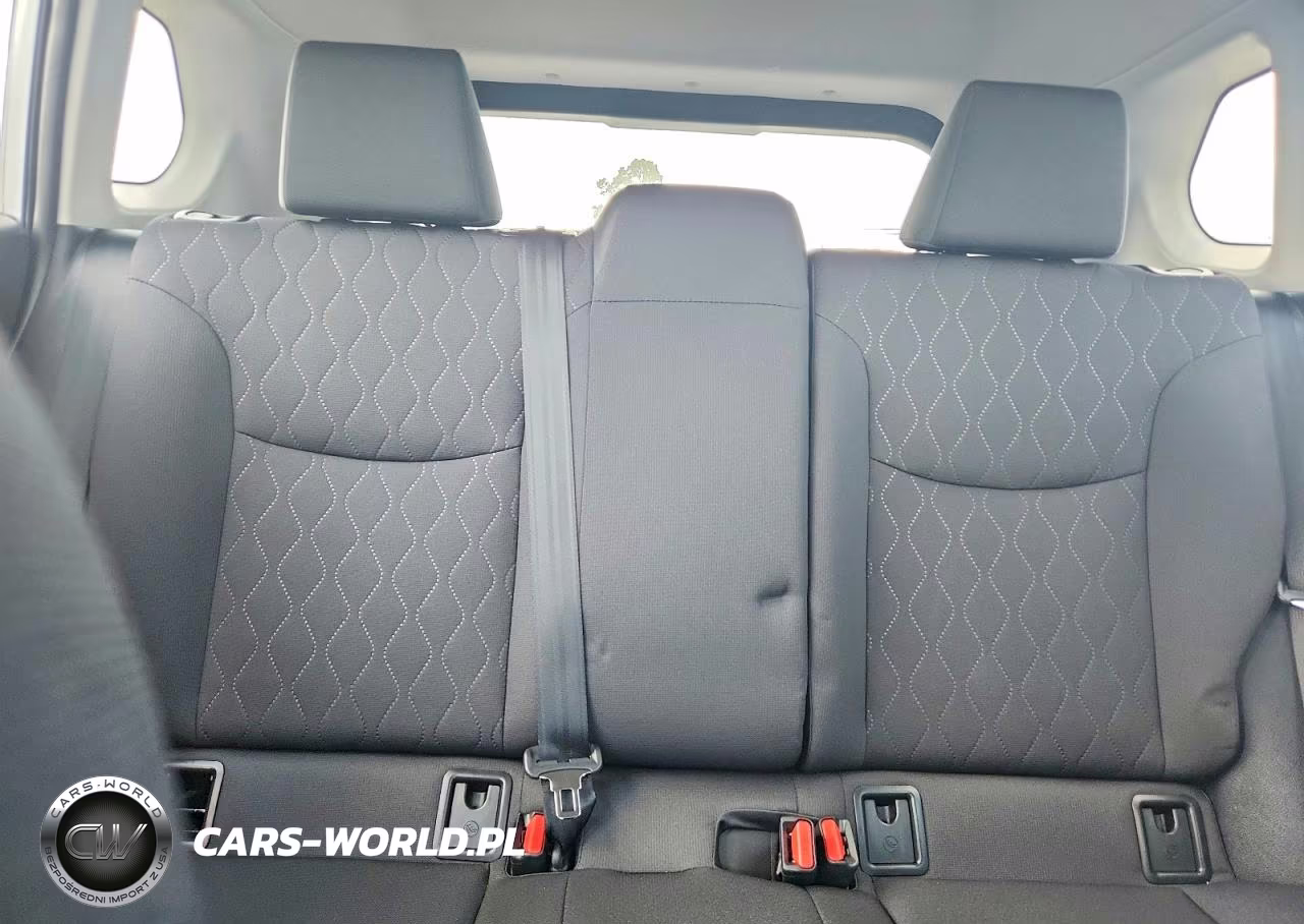 2026 Toyota Corolla Cross Le VIN:7MUCAABG3TV167728 - 10