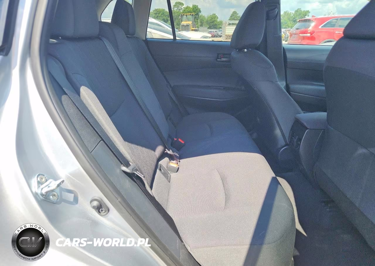 2026 Toyota Corolla Cross Le VIN:7MUCAABG3TV167728 - 11