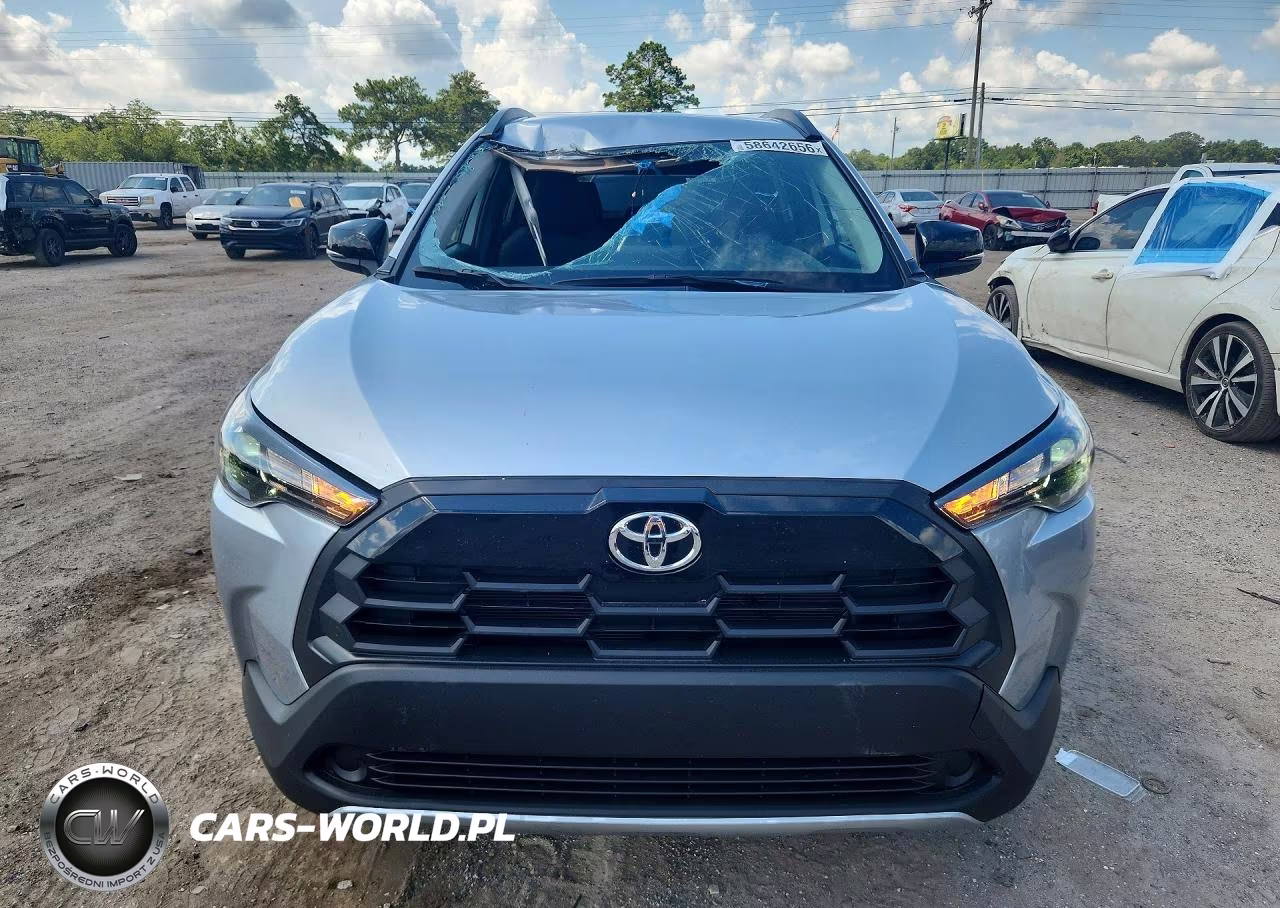 2026 Toyota Corolla Cross Le VIN:7MUCAABG3TV167728 - 5