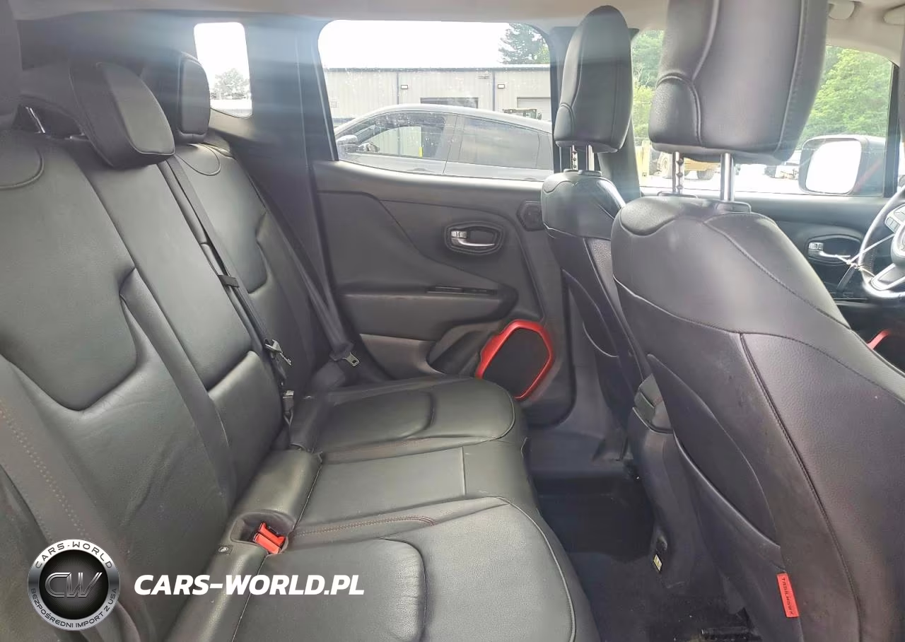 2015 Jeep Renegade Trailhawk VIN:ZACCJBCT5FPB93017 - 11