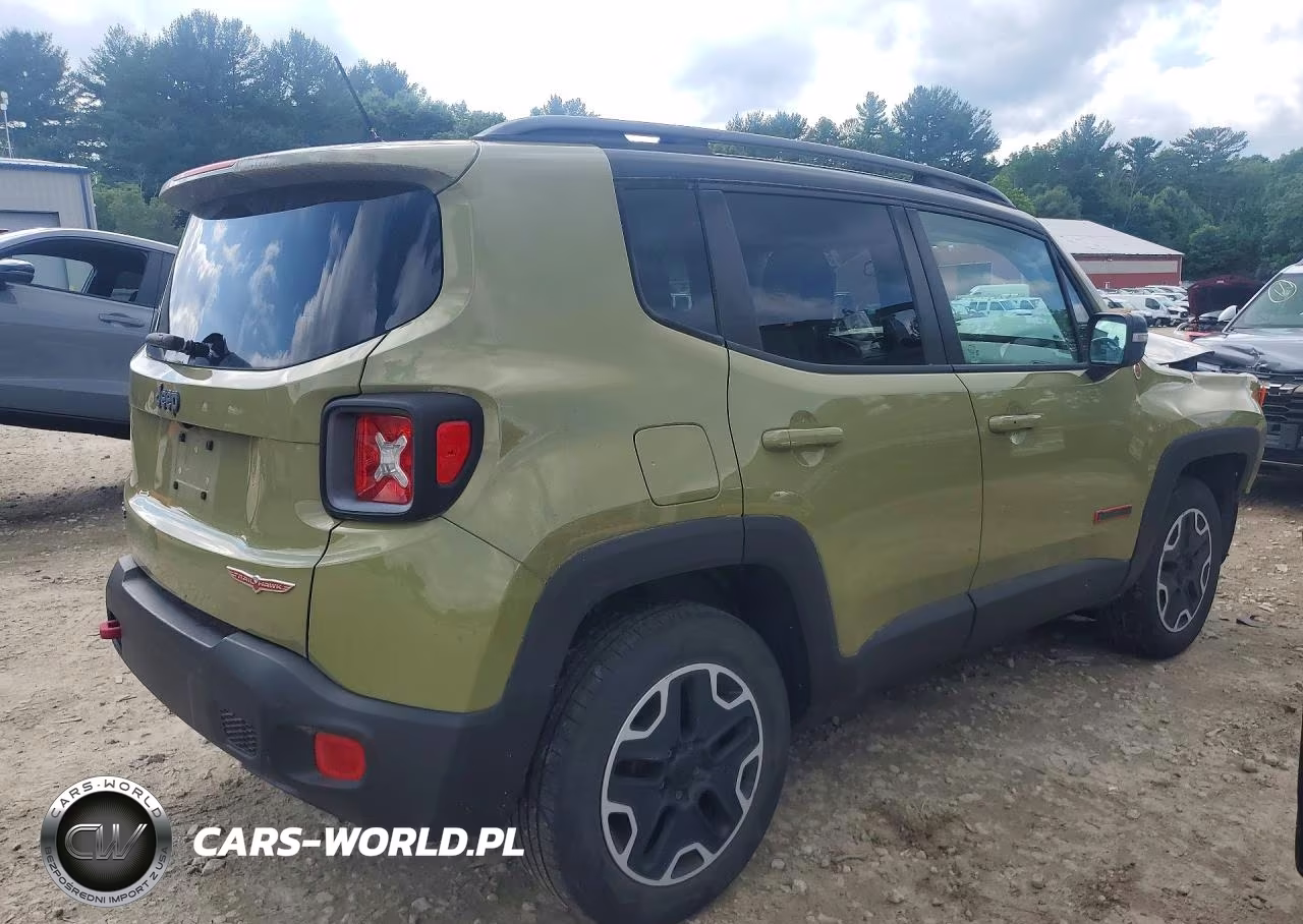 2015 Jeep Renegade Trailhawk VIN:ZACCJBCT5FPB93017 - 3