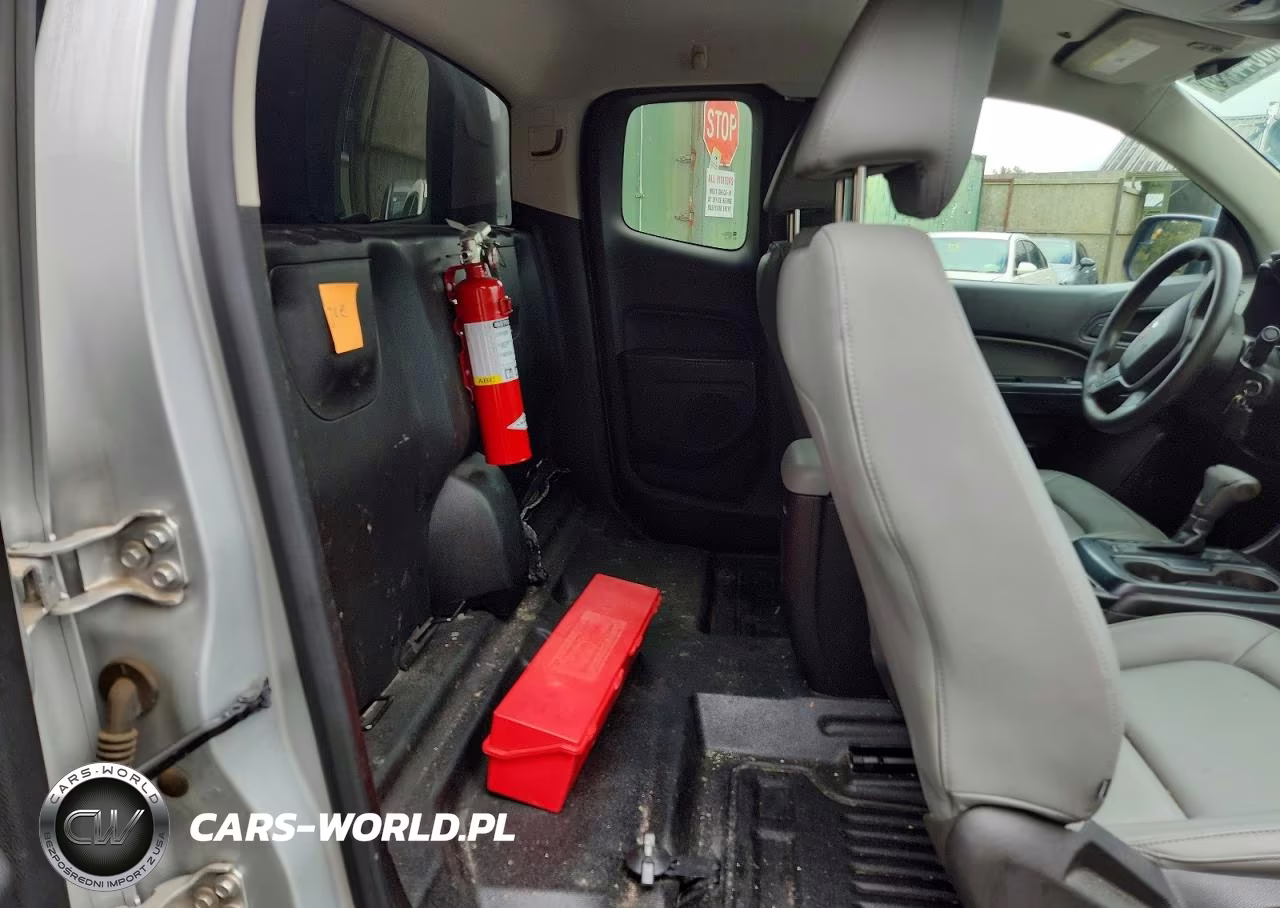 2018 Chevrolet Colorado VIN:1GCHSBEAXJ1180237 - 10