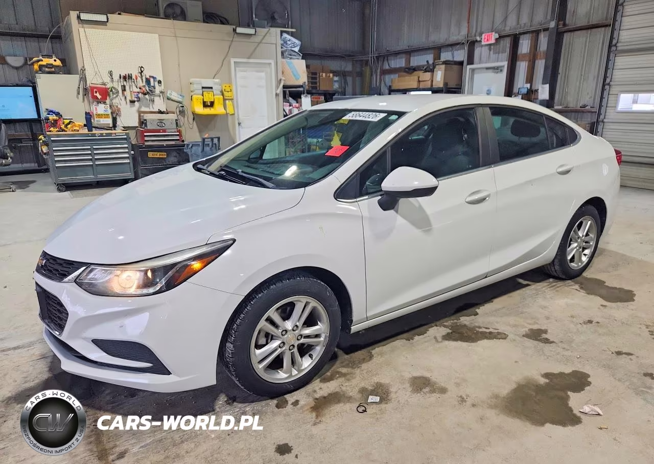 2017 Chevrolet Cruze Lt – zdjęcie 1 z 12