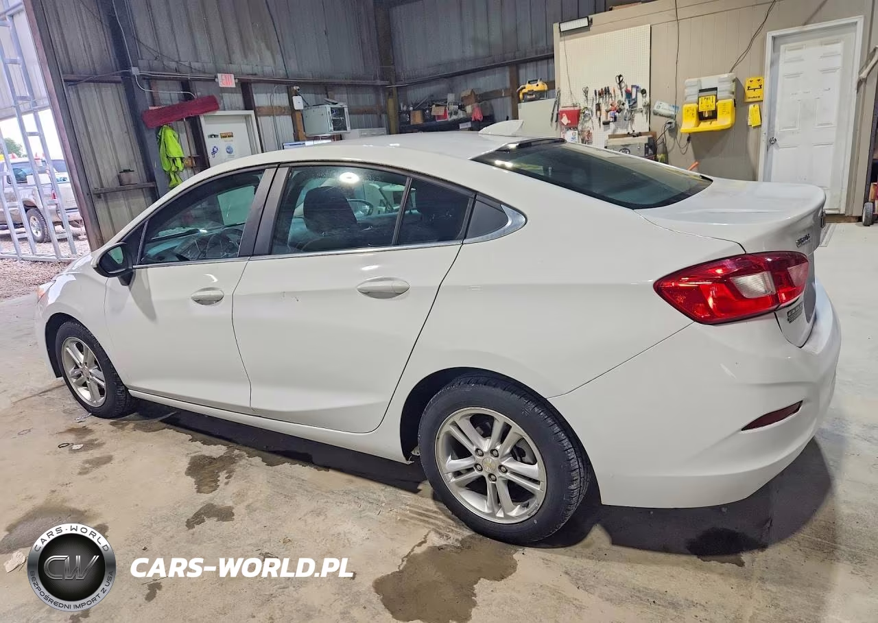 2017 Chevrolet Cruze Lt VIN:1G1BE5SM3H7103710 - 2