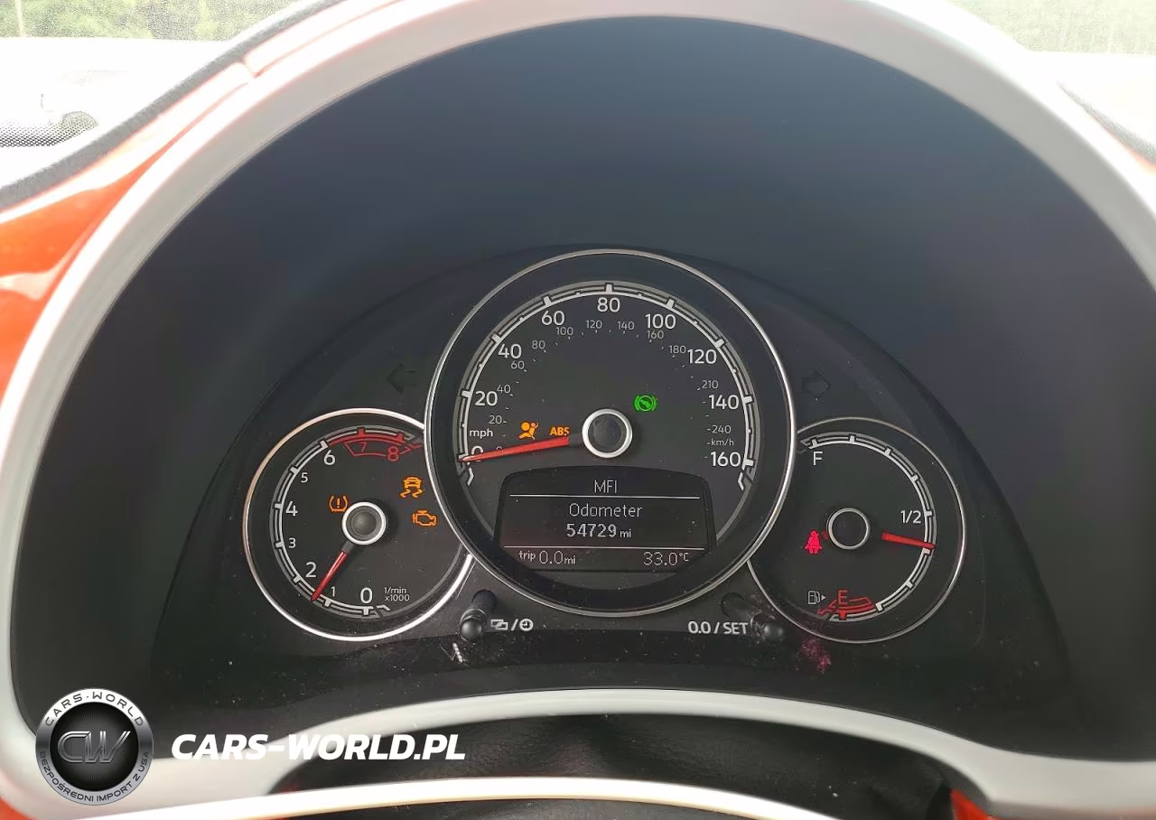 2017 Volkswagen Beetle S-Se VIN:3VW517AT2HM823149 - 9