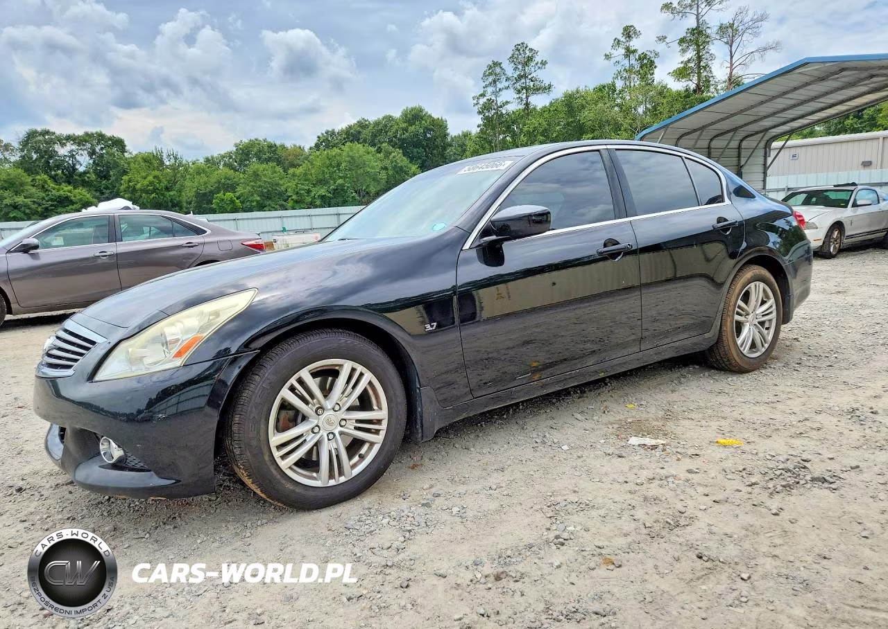 2015 Infiniti Q40 Base