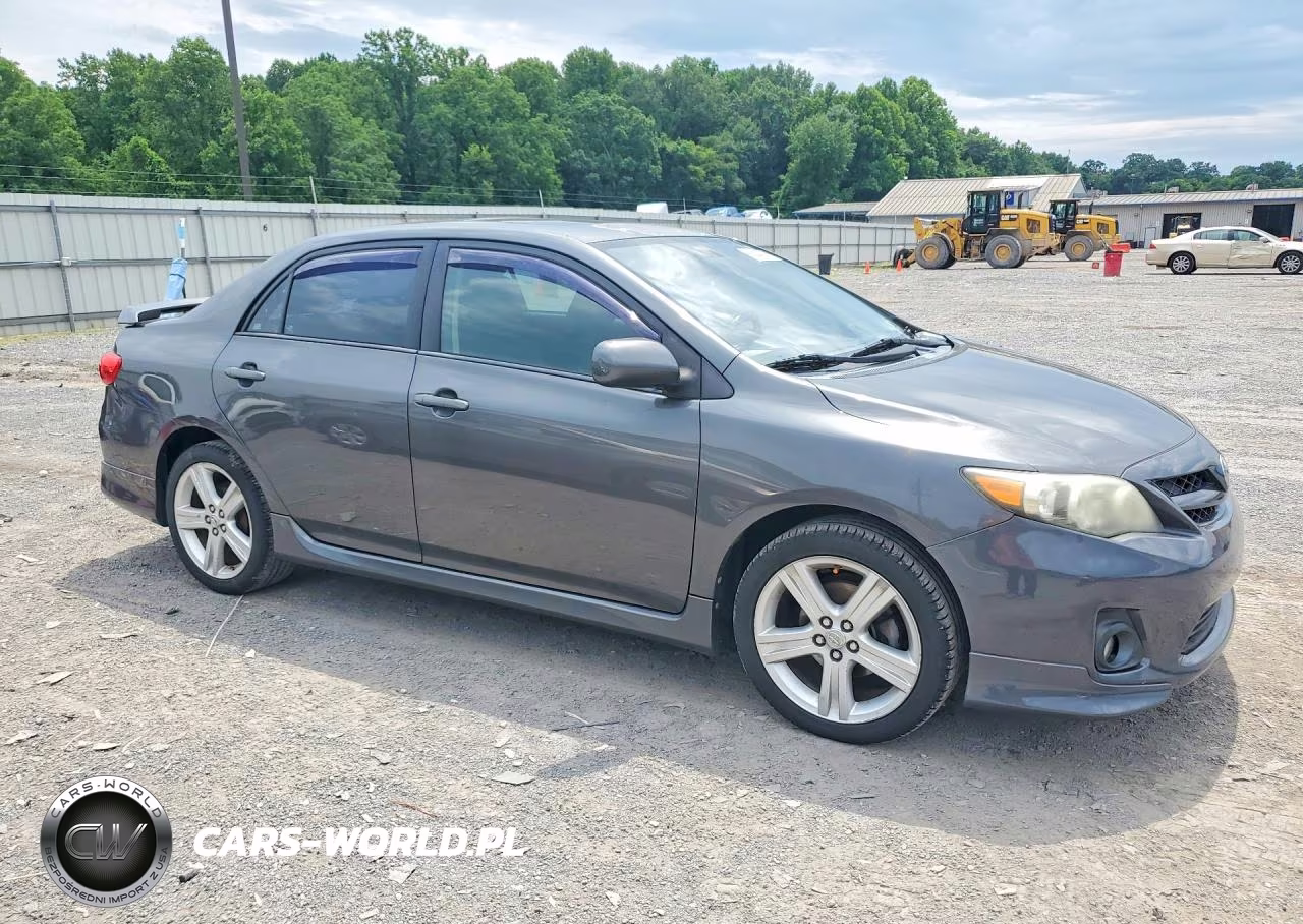 2013 Toyota Corolla S VIN:2T1BU4EEXDC008045 - 4