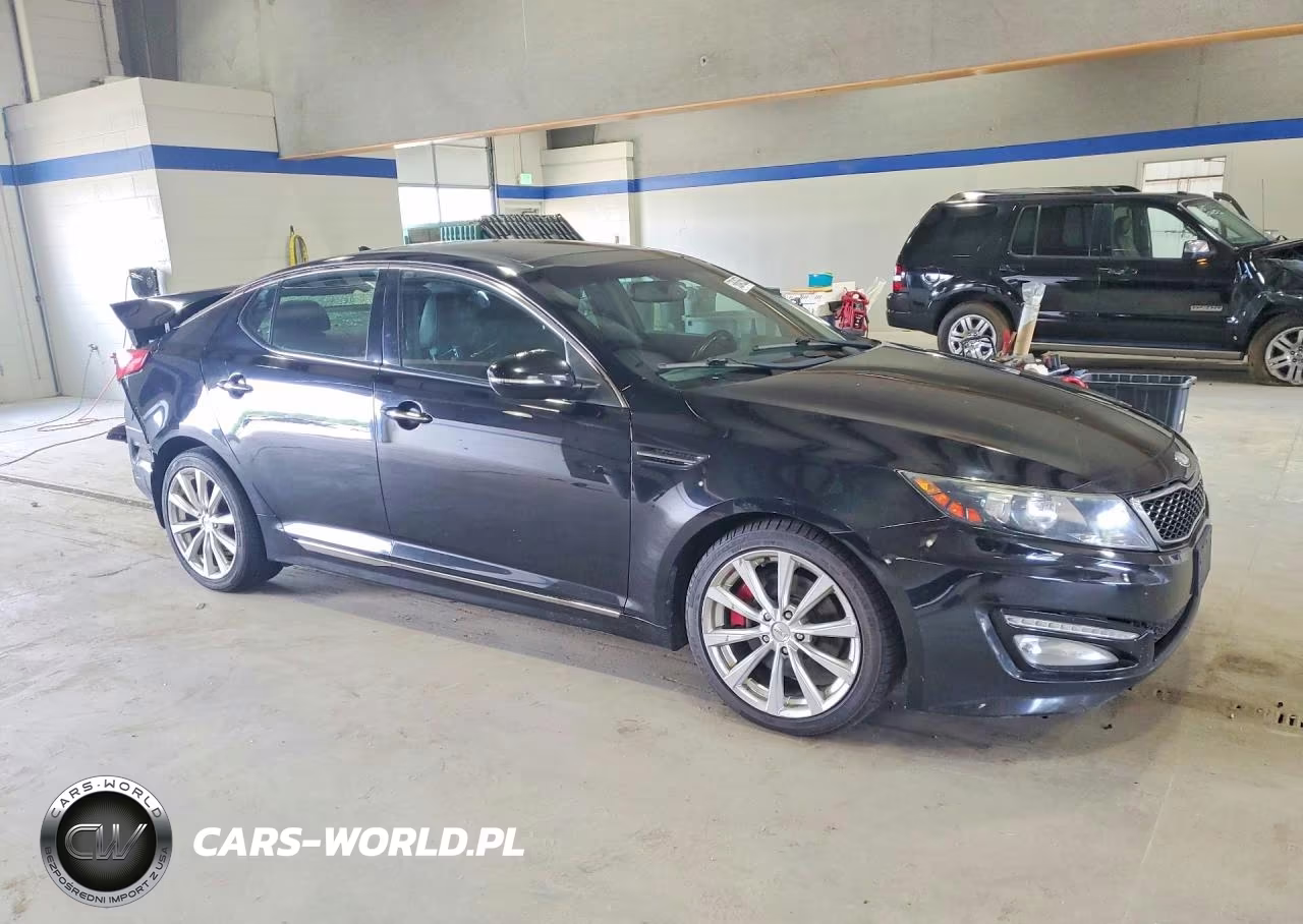 2013 Kia Optima Sx VIN:5XXGR4A67DG096132 - 4