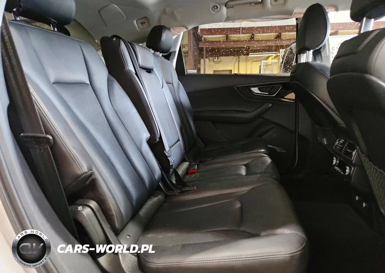 2019 Audi Q7 Premium Plus VIN:WA1LAAF72KD015450 - 11