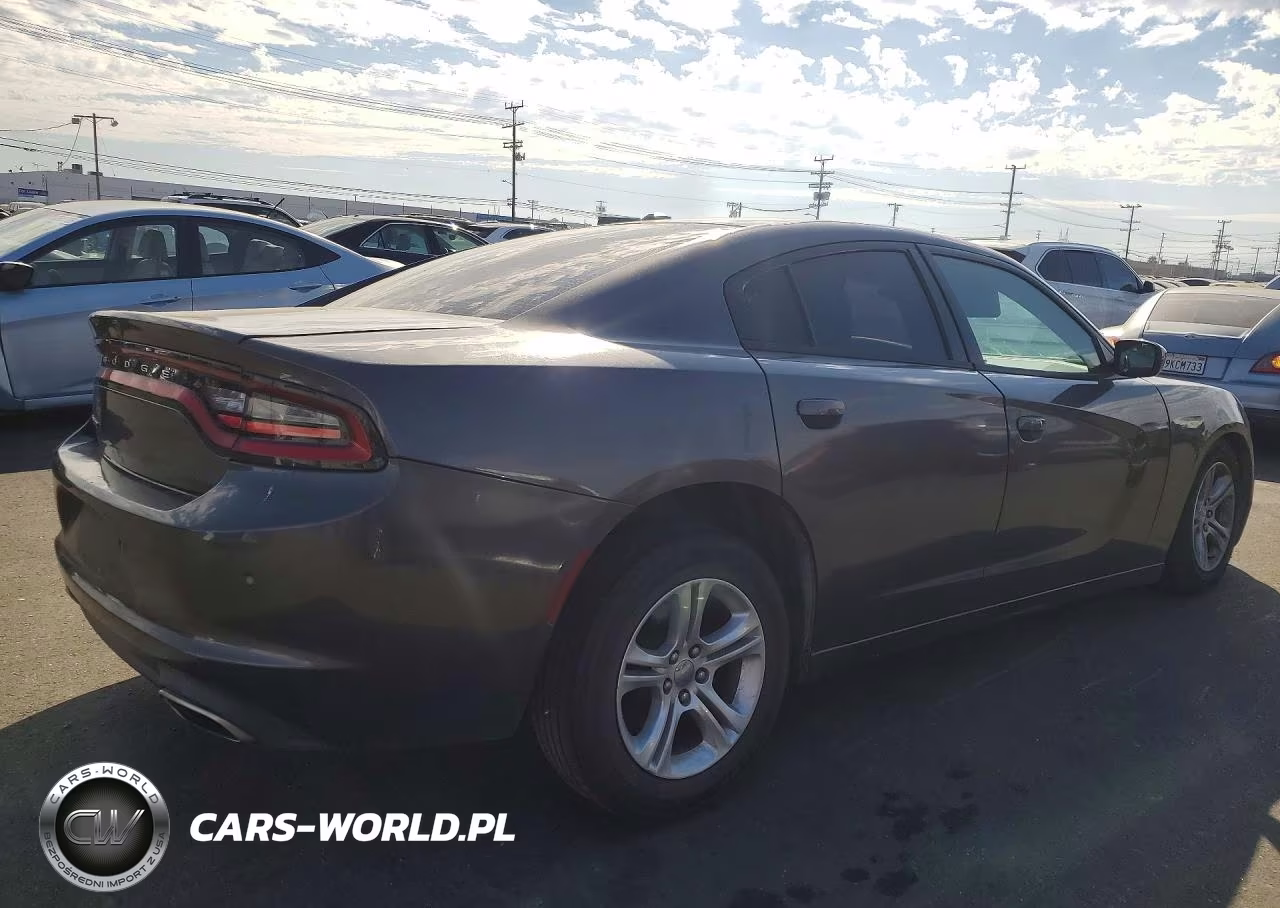 2019 Dodge Charger Sxt VIN:2C3CDXBG6KH727909 - 3