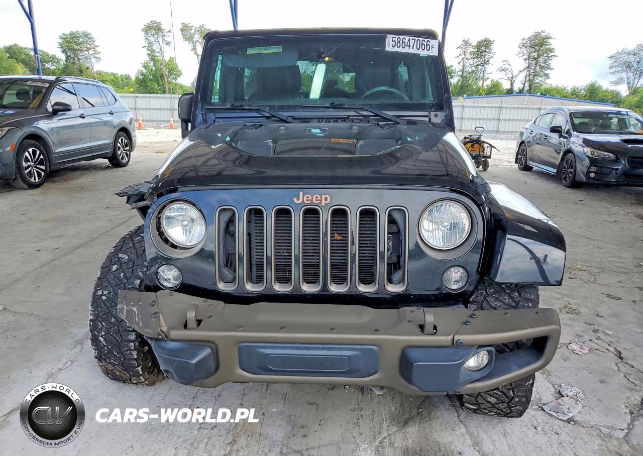 2016 Jeep Wrangler Unlimited Sahara VIN:1C4HJWEG6GL216744 - 5