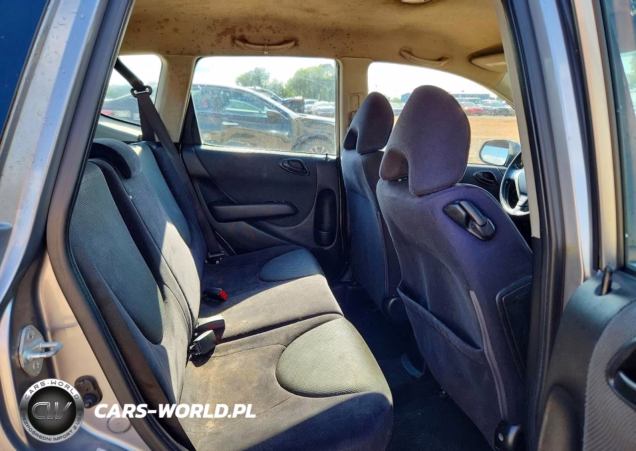 2007 Honda Fit VIN:JHMGD38457S012282 - 11