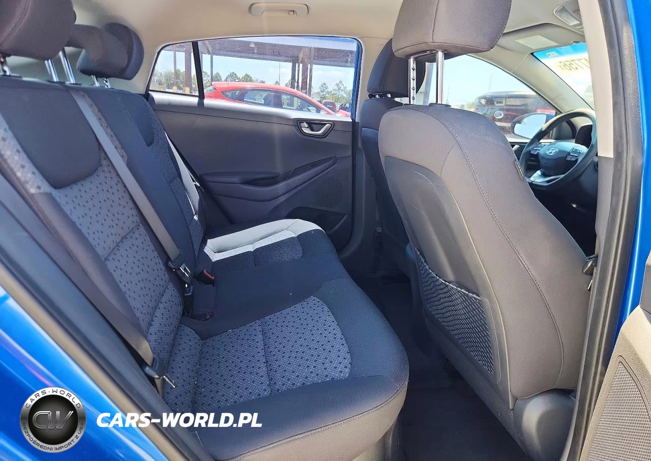 2017 Hyundai Ioniq Blue VIN:KMHC65LC2HU023746 - 11