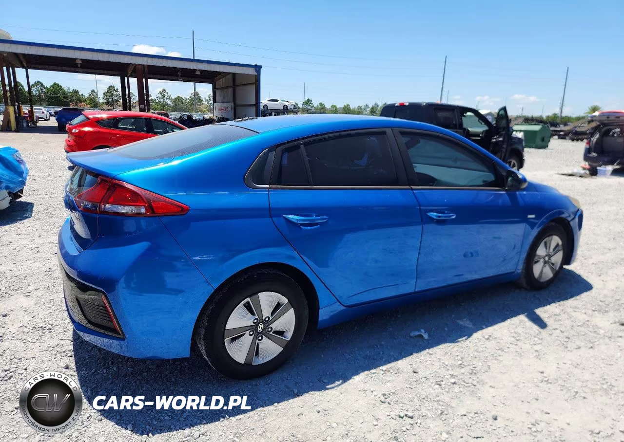 2017 Hyundai Ioniq Blue VIN:KMHC65LC2HU023746 - 3