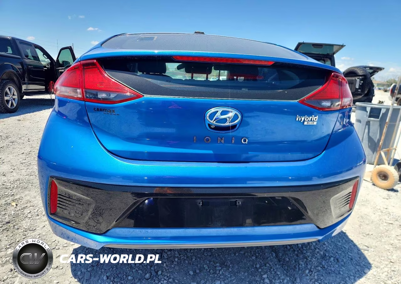 2017 Hyundai Ioniq Blue VIN:KMHC65LC2HU023746 - 6