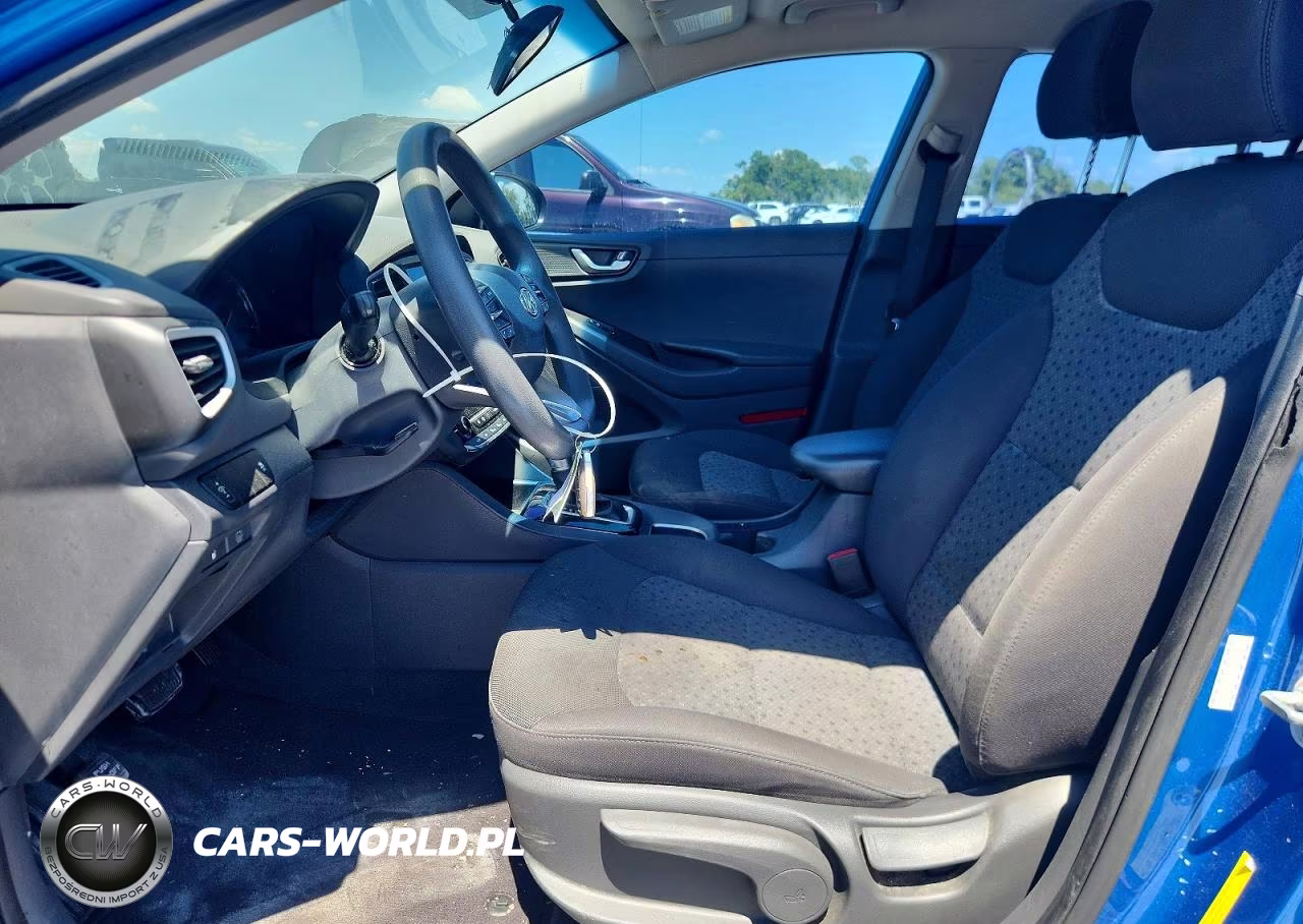 2017 Hyundai Ioniq Blue VIN:KMHC65LC2HU023746 - 7