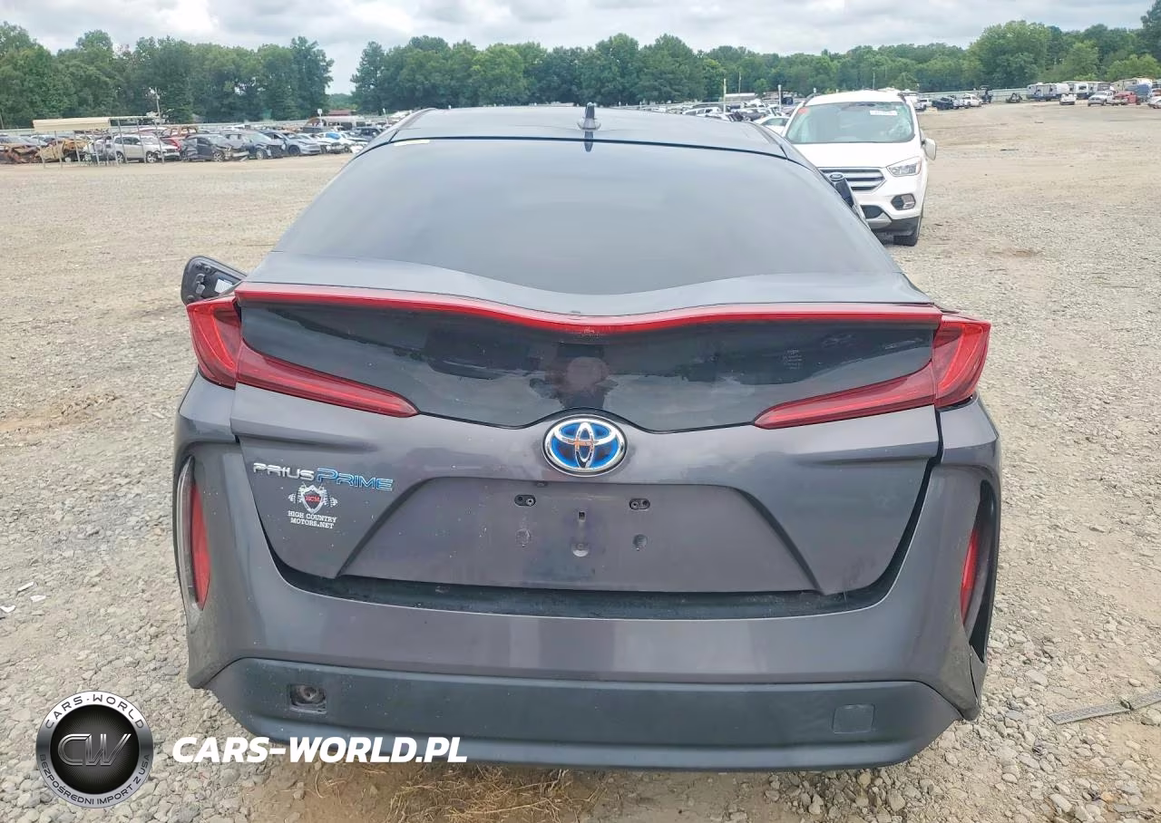 2017 Toyota Prius Prime Premium VIN:JTDKARFPXH3020670 - 6