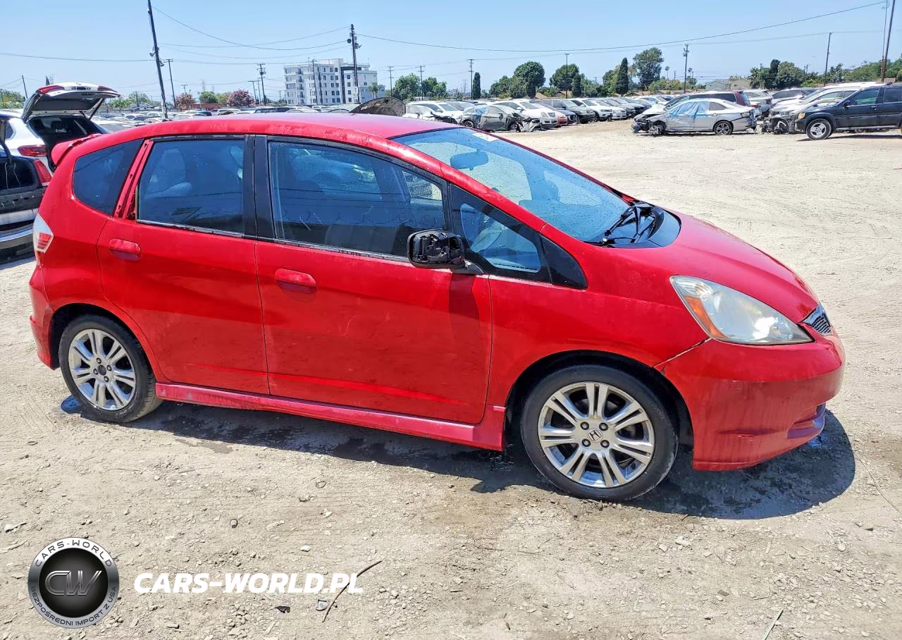 2009 Honda Fit Sport VIN:JHMGE88459S011517 - 4