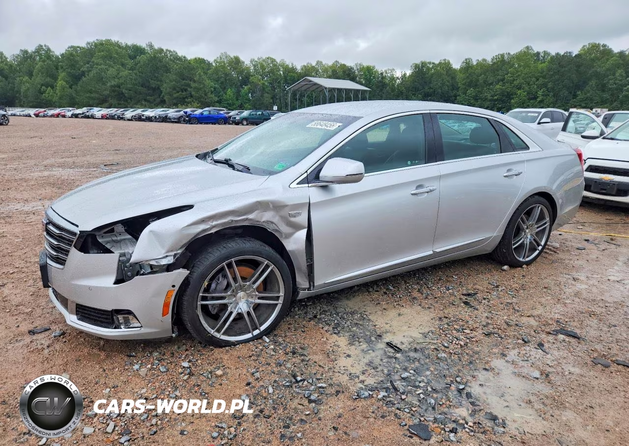 2018 Cadillac Xts Luxury – zdjęcie 1 z 13