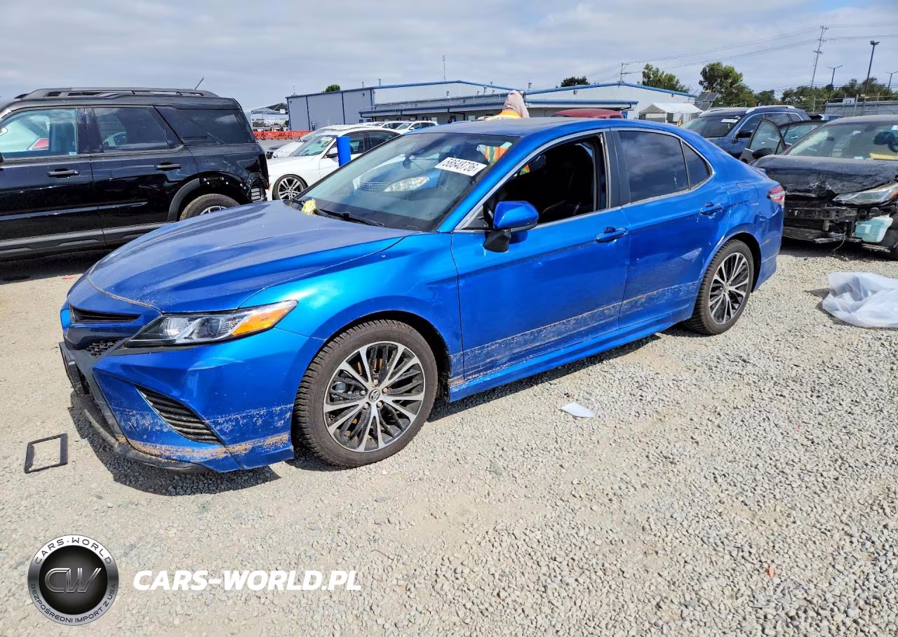 2020 Toyota Camry Se