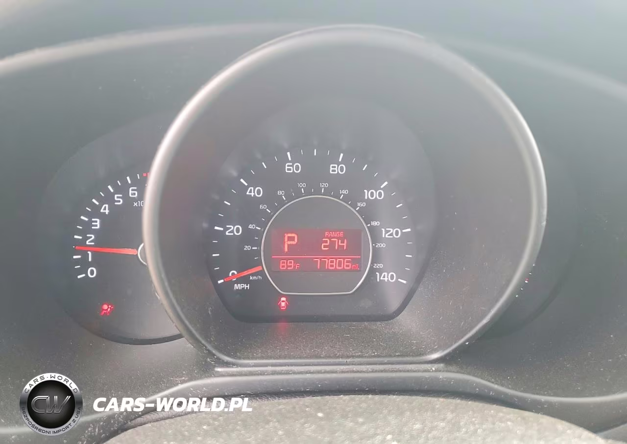 2016 Kia Soul + VIN:KNDJP3A55G7353895 - 9