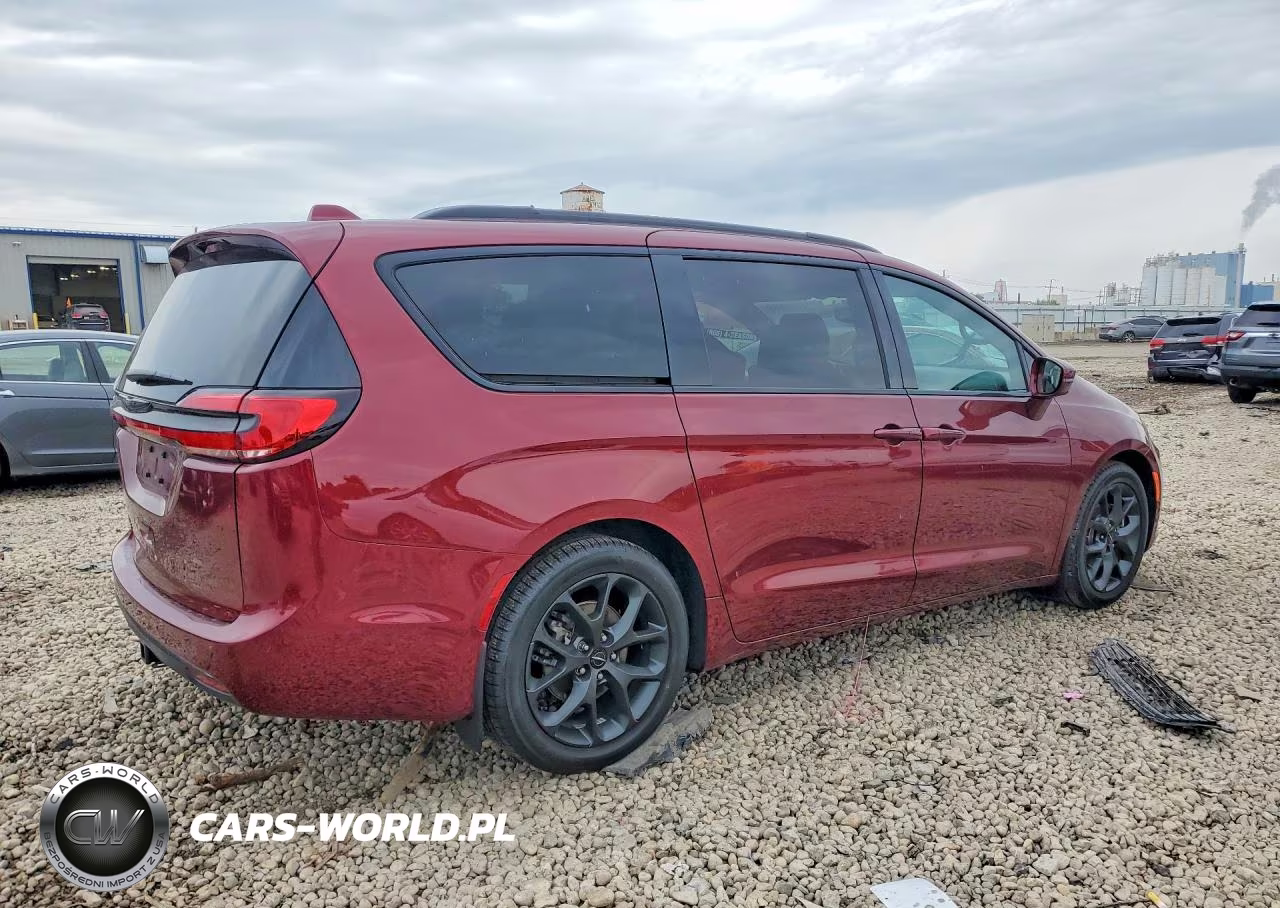 2021 Chrysler Pacifica Touring L VIN:2C4RC1BGXMR592937 - 3