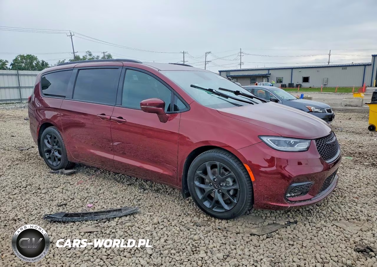 2021 Chrysler Pacifica Touring L VIN:2C4RC1BGXMR592937 - 4