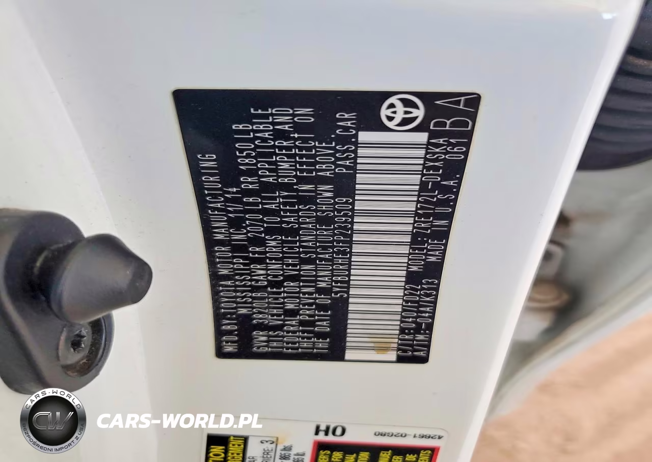2015 Toyota Corolla S Plus VIN:5YFBURHE3FP239509 - 12