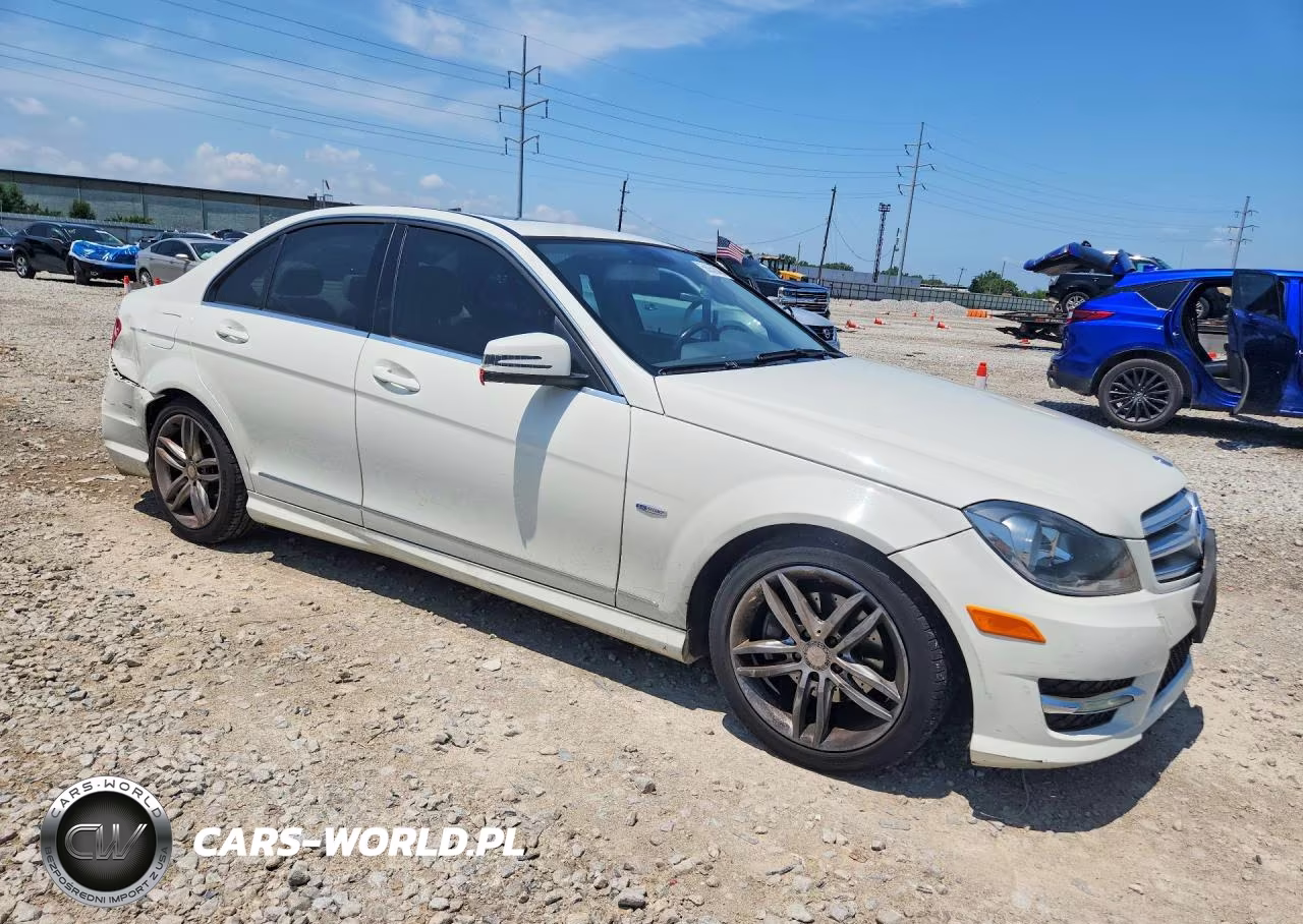2012 Mercedes-Benz C 250 VIN:WDDGF4HB4CA721226 - 4