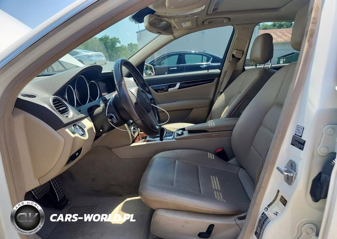 2012 Mercedes-Benz C 250 VIN:WDDGF4HB4CA721226 - 7