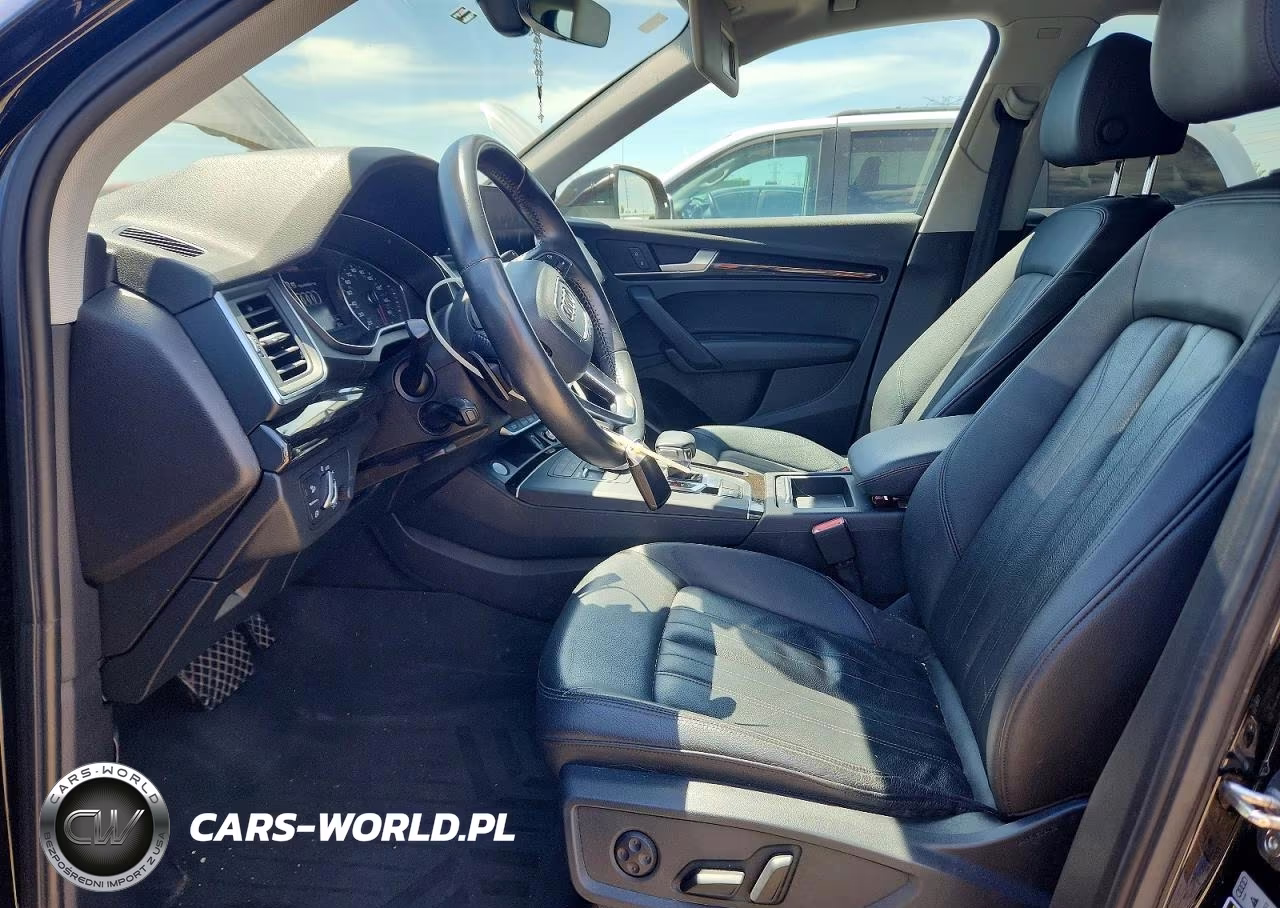 2019 Audi Q5 Premium VIN:WA1ANAFYXK2065917 - 7