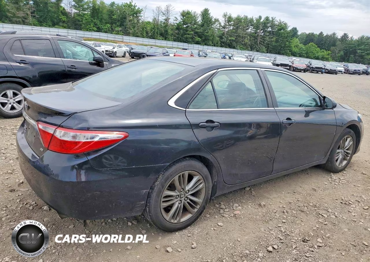 2016 Toyota Camry Se VIN:4T1BF1FK0GU127951 - 3