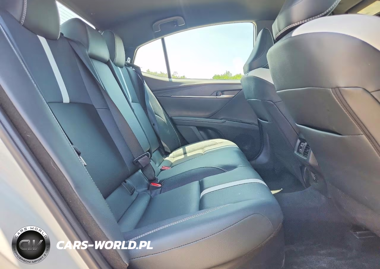 2026 Toyota Camry Se VIN:4T1DAACK2TU255470 - 10