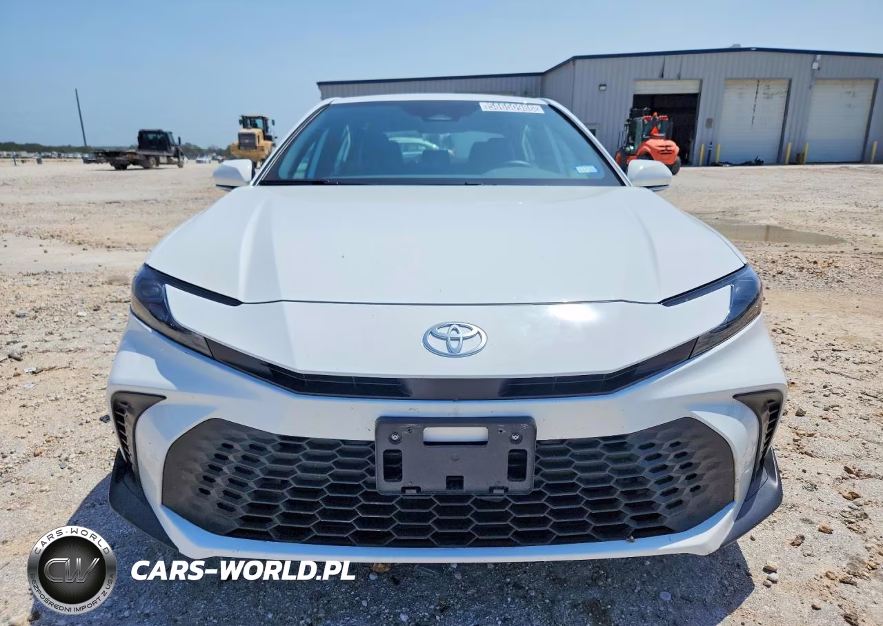 2026 Toyota Camry Se VIN:4T1DAACK2TU255470 - 5