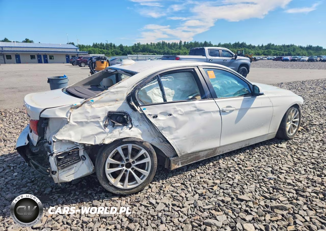 2018 BMW 320 Xi VIN:WBA8E5G53JNV02554 - 3