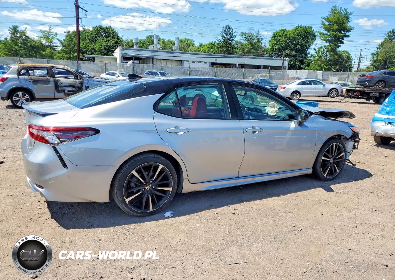 2020 Toyota Camry VIN:4T1K61AK9LU371762 - 3