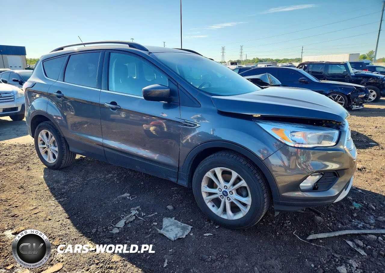 2018 Ford Escape Se VIN:1FMCU0GD5JUB81659 - 4