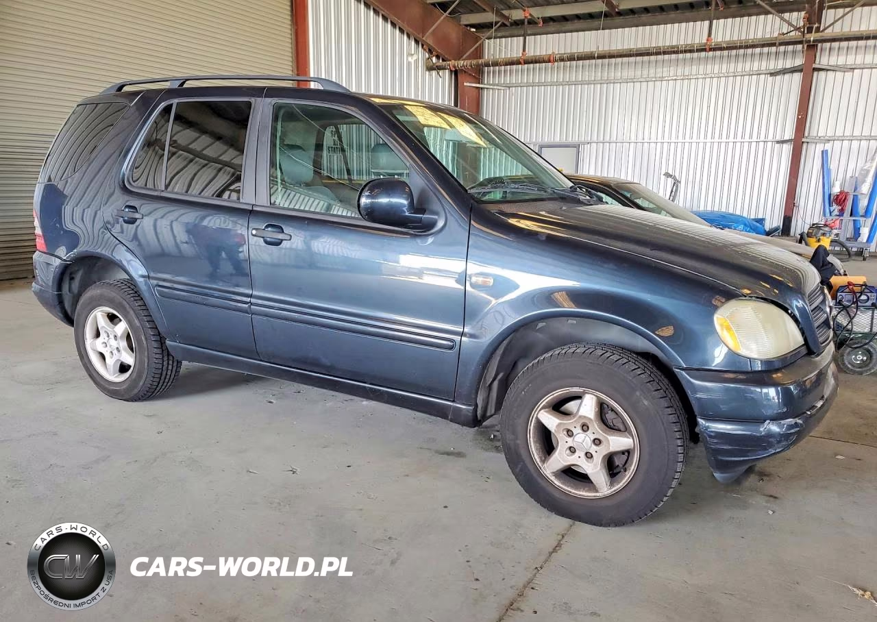 2000 Merz Ml-Class VIN:4JGAB54E7YA156880 - 4