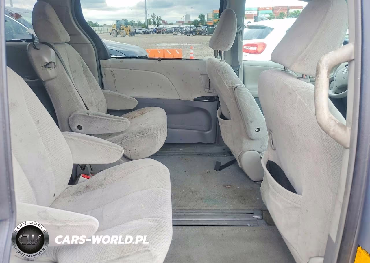 2011 Toyota Sienna Le VIN:5TDKK3DC0BS158833 - 11