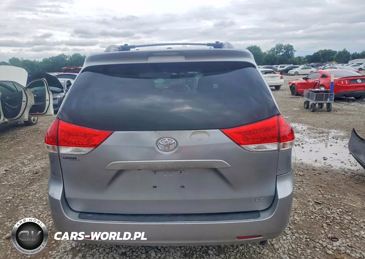2011 Toyota Sienna Le VIN:5TDKK3DC0BS158833 - 6