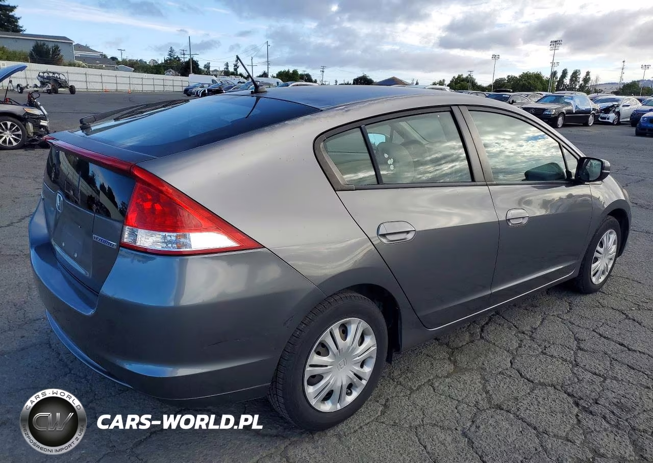 2011 Honda Insight VIN:JHMZE2H36BS007432 - 3