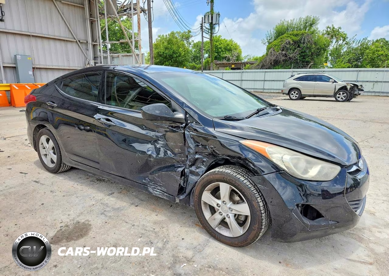 2013 Hyundai Elantra Gls VIN:5NPDH4AE9DH395073 - 4