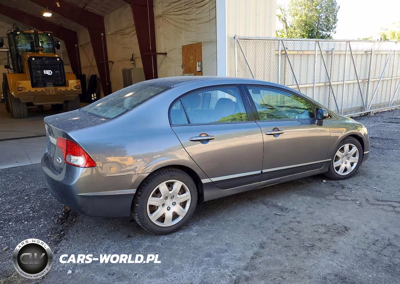 2011 Honda Civic Lx VIN:2HGFA1F58BH300417 - 3