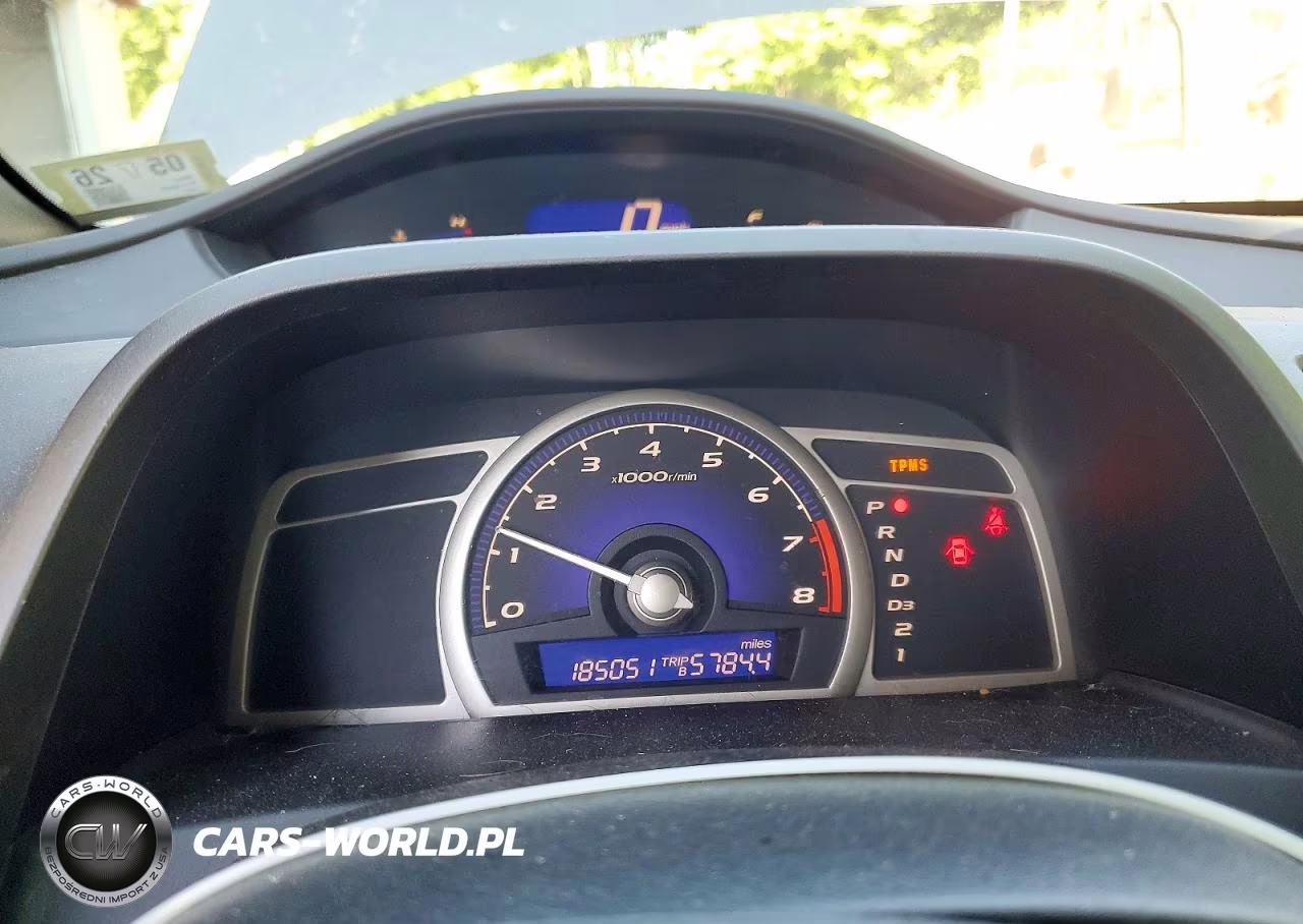 2011 Honda Civic Lx VIN:2HGFA1F58BH300417 - 9