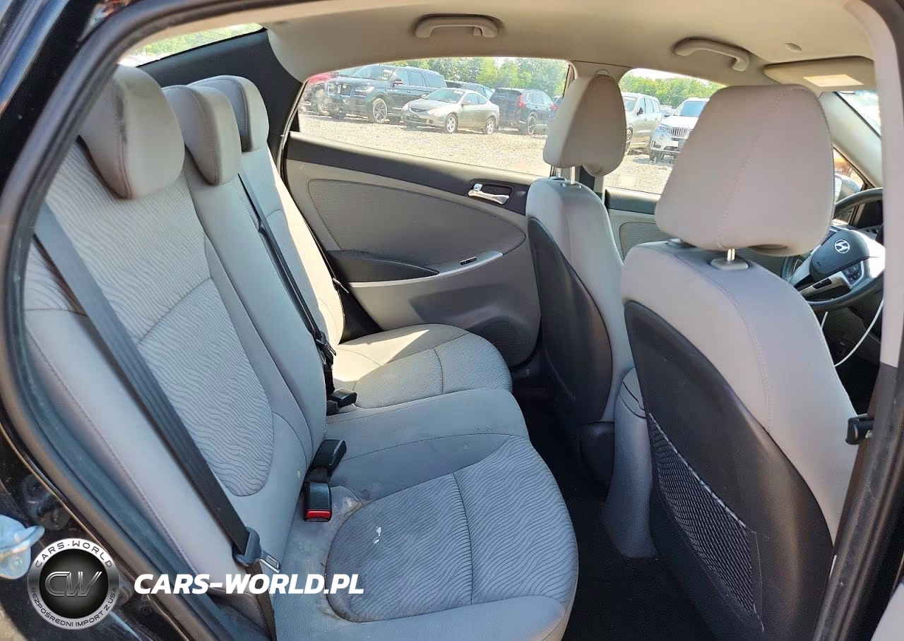 2013 Hyundai Accent Gls VIN:KMHCU4AE4DU576476 - 10