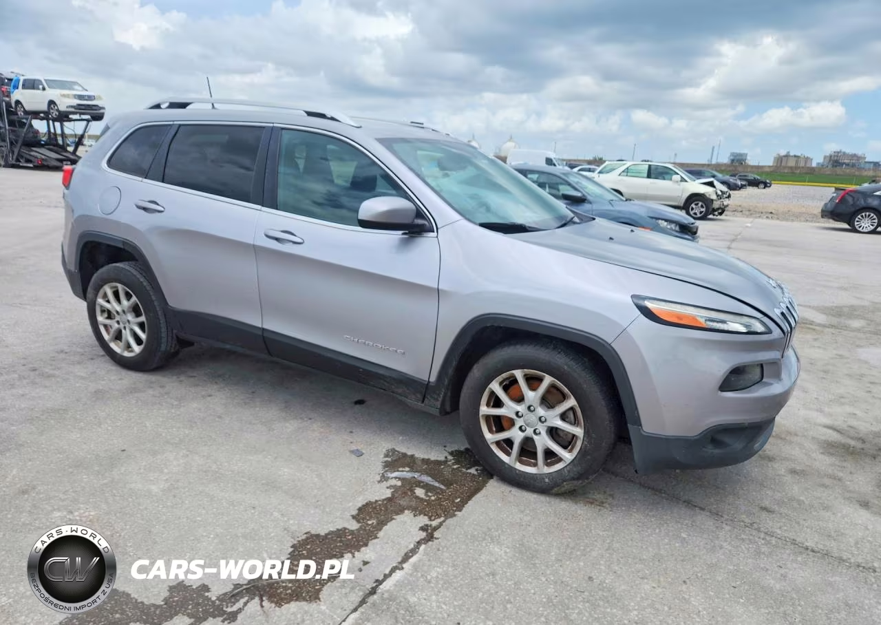 2017 Jeep Cherokee Latitude VIN:1C4PJLCB9HW507238 - 4