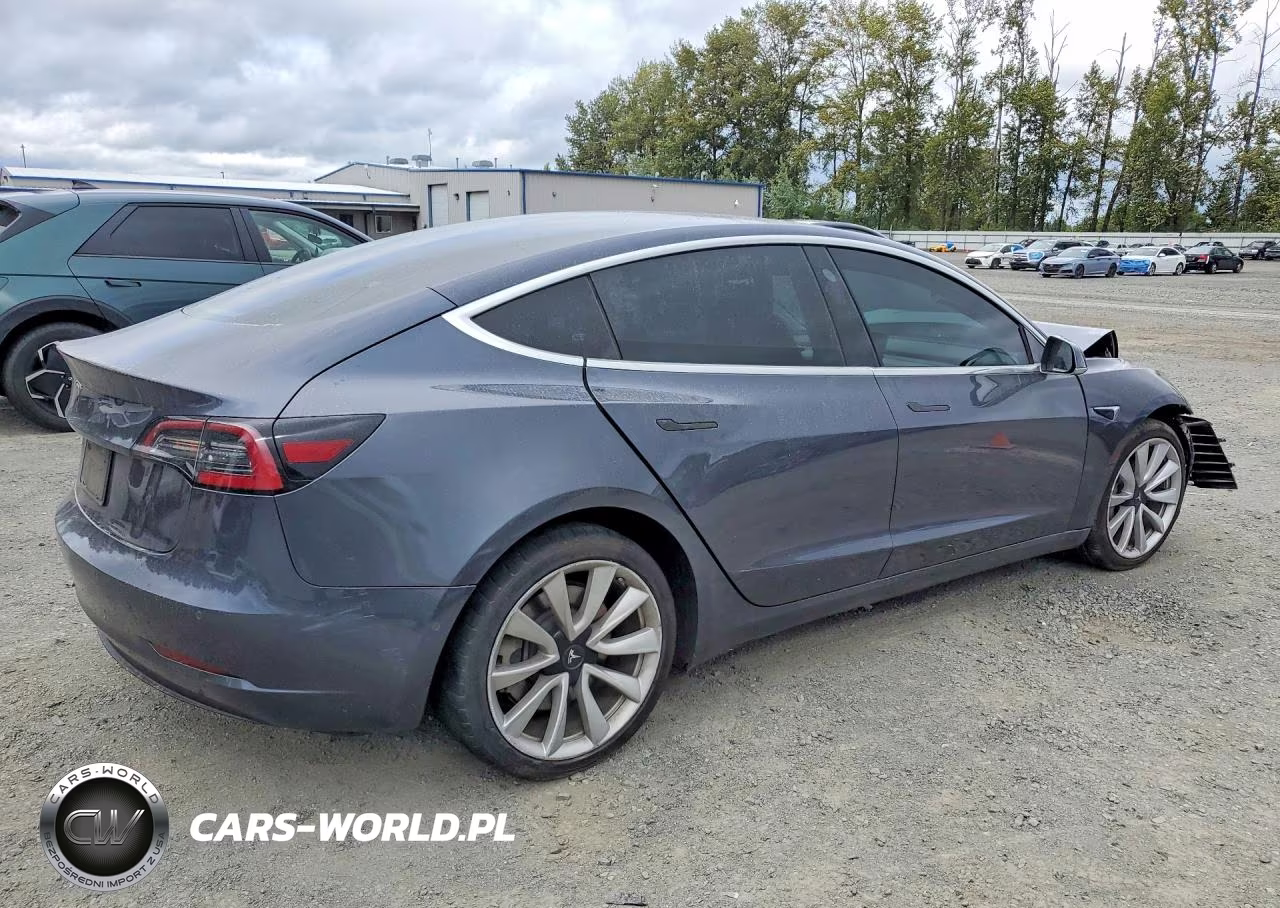 2020 Tesla Model 3 VIN:5YJ3E1EC1LF627142 - 3