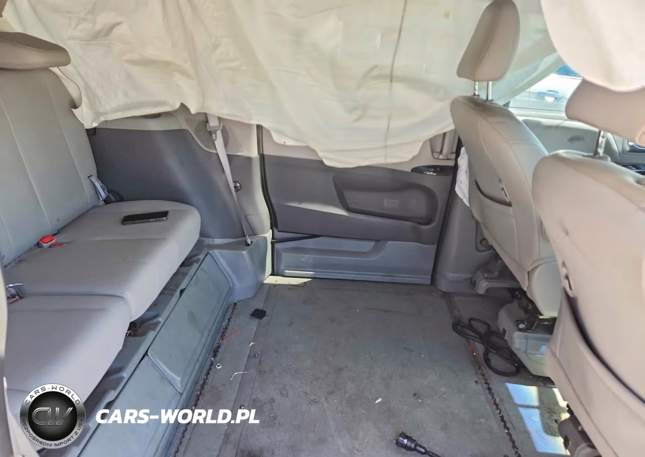 2016 Toyota Sienna Xle 8-Passenger VIN:5TDYK3DC5GS695439 - 11